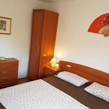 Vukovarska Rose Kaštela
