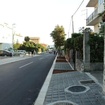 Vukovarska Rose Apartamento *